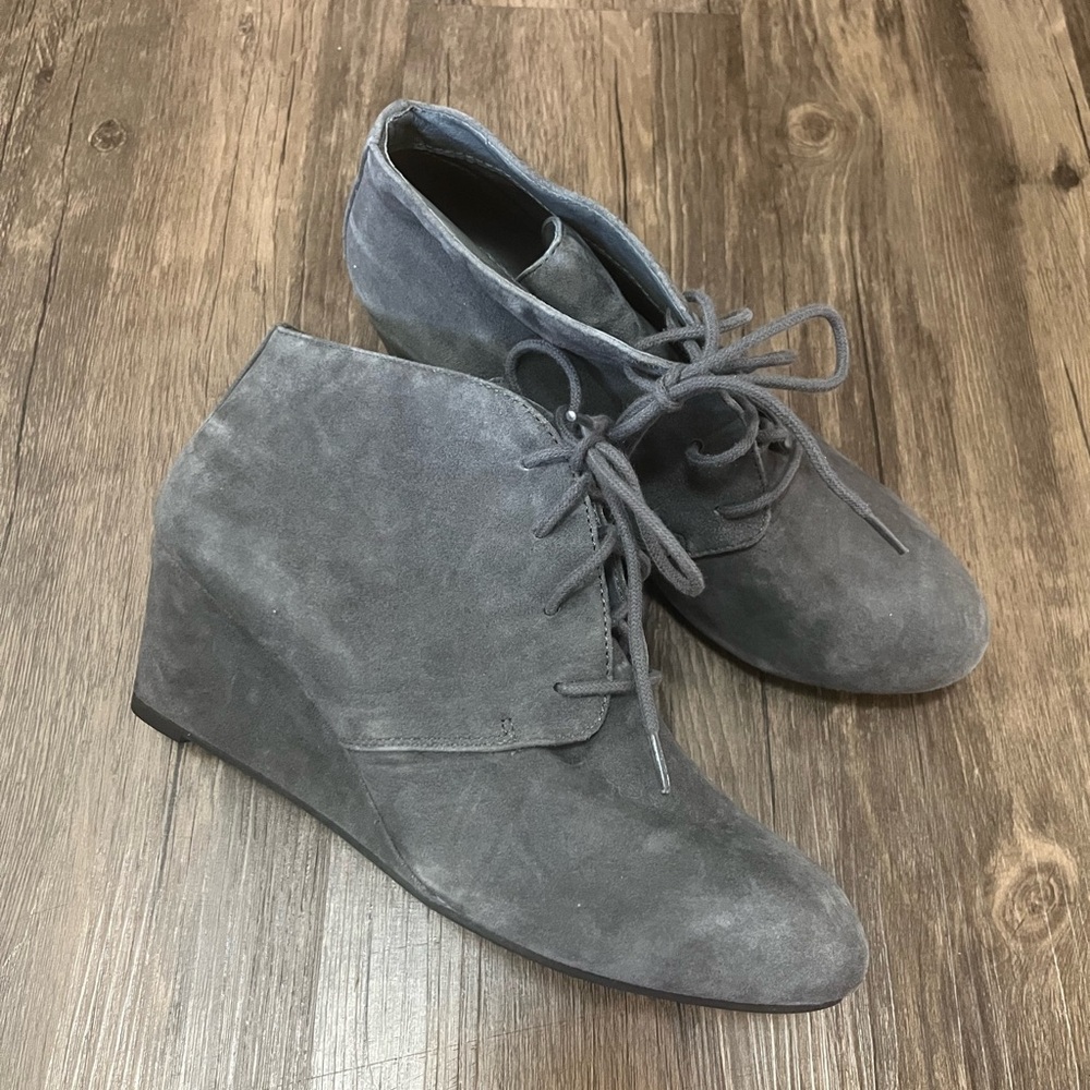 Vionic Gray Wedge Booties Size 7